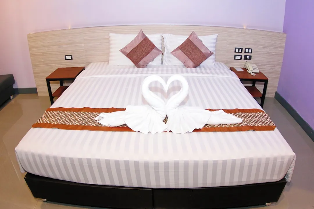 Arthitaya Green Nature Hotel & Lakkhana-Superior Double Room, Balcony, Garden View-1