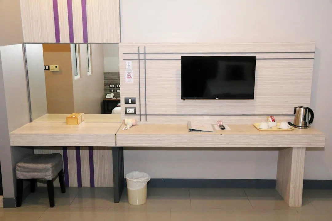 Arthitaya Green Nature Hotel & Lakkhana-Superior Twin Room, Balcony, City View-3