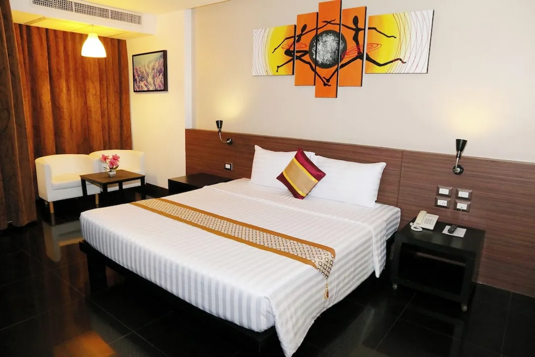 Arthitaya Green Nature Hotel & Lakkhana-Deluxe Double Room, Balcony, Garden View-2