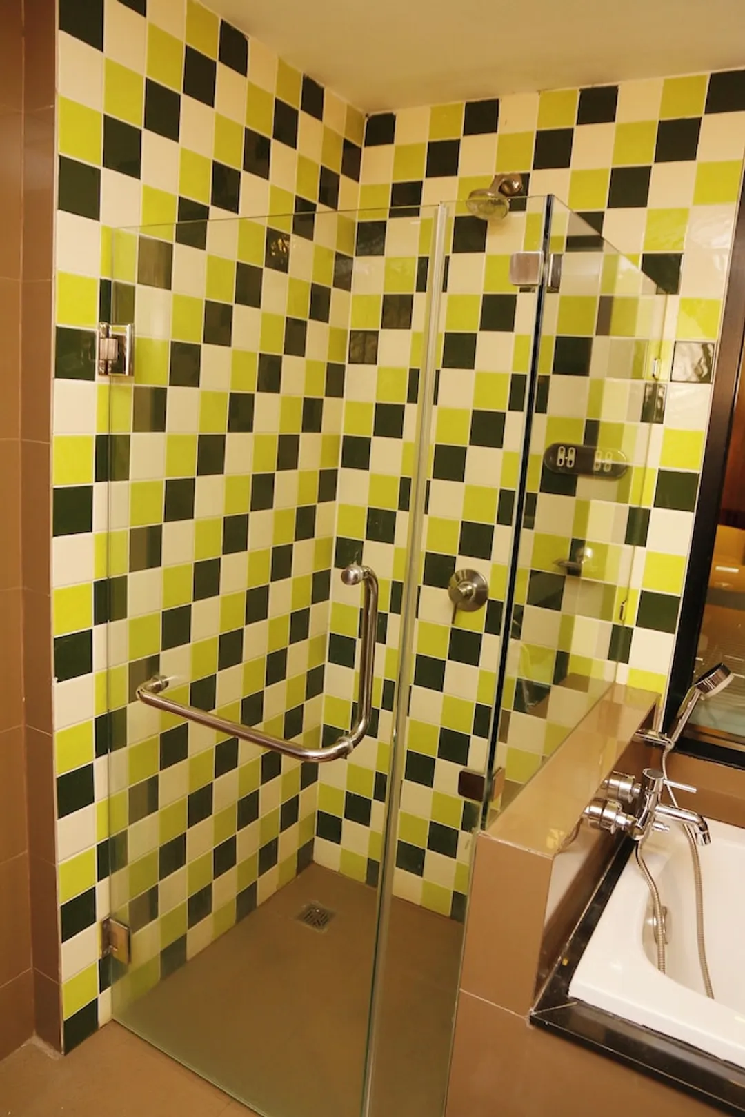 Arthitaya Green Nature Hotel & Lakkhana-Deluxe Double Room, Balcony, Garden View-5