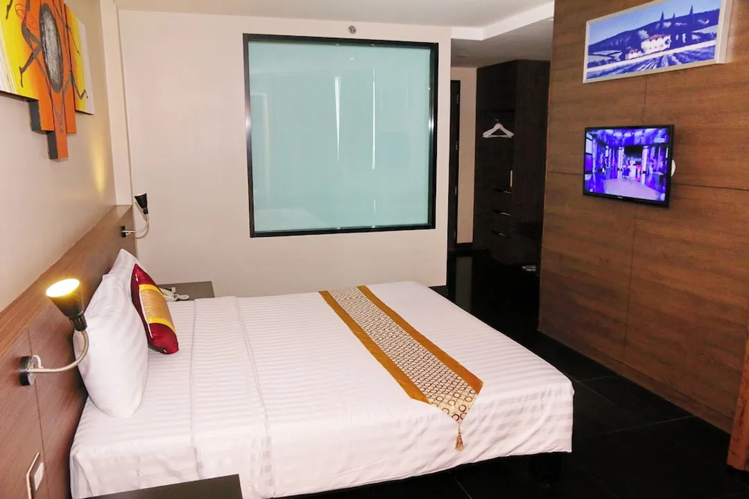Arthitaya Green Nature Hotel & Lakkhana-Deluxe Double Room, Balcony, Garden View-6