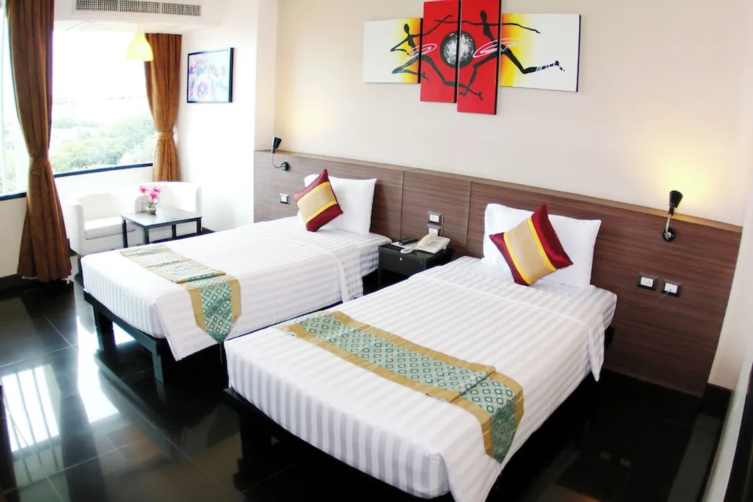 Arthitaya Green Nature Hotel & Lakkhana-Deluxe Twin Room, Balcony, Garden View-2