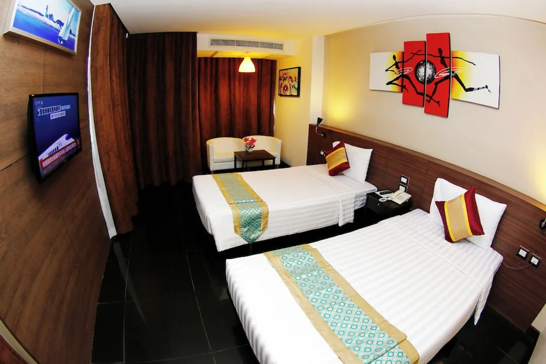 Arthitaya Green Nature Hotel & Lakkhana-Deluxe Twin Room, Balcony, Garden View-1