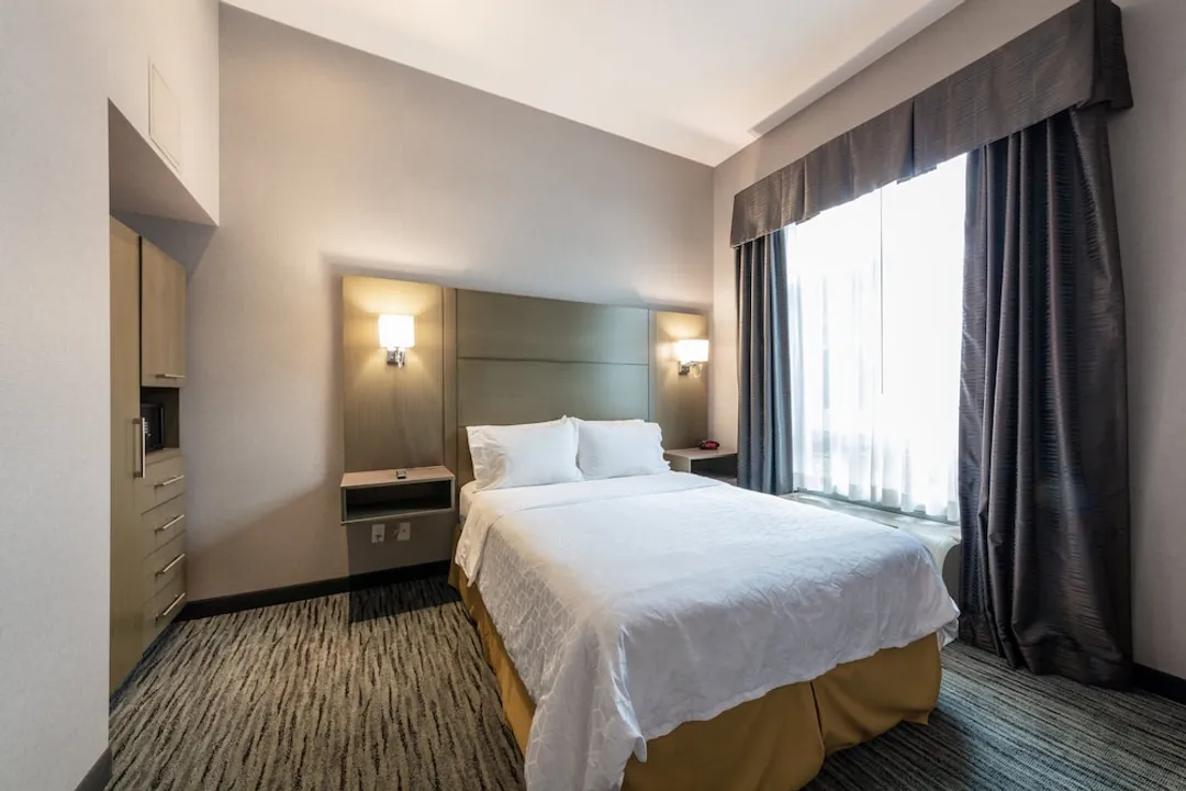 홀리데이 인 익스프레스 호텔 & 스위트 리버포트 리치먼드 바이 IHG-스위트, 침실 1개, 주방-4