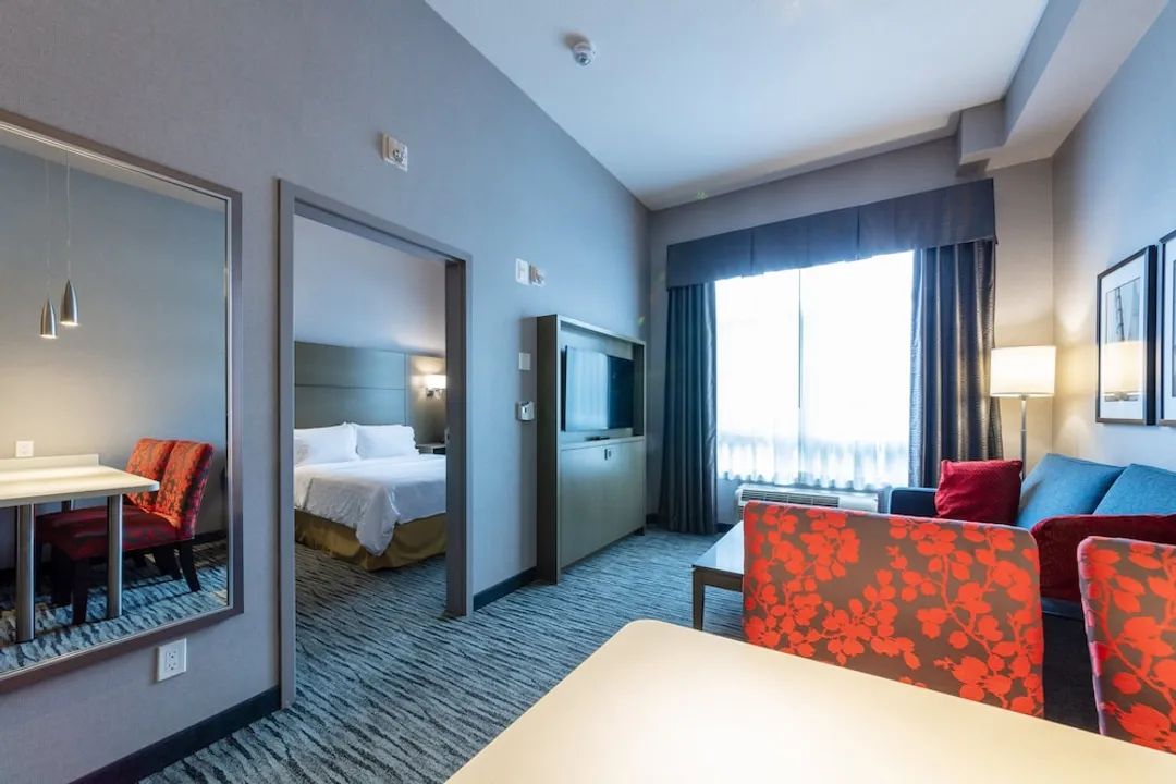 홀리데이 인 익스프레스 호텔 & 스위트 리버포트 리치먼드 바이 IHG-스위트, 침실 1개, 주방-8