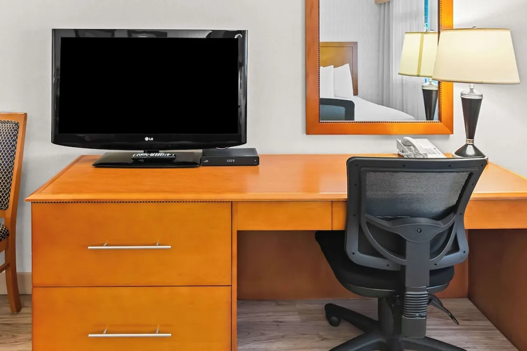 ベスト ウエスタン プラス ラングレー イン-スタンダード ルーム クイーンベッド 1 台 禁煙 簡易キッチン (Pet Friendly;with Sofabed)-3