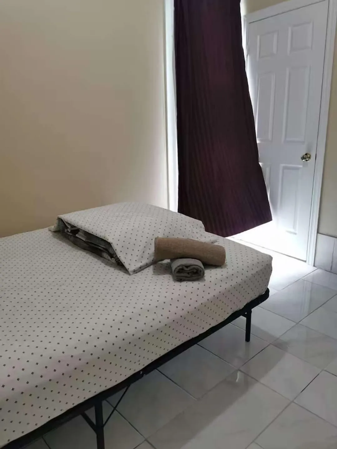 토론토 트래블러스 홈-Double Private, 1 Double Bed, Private  Bathroom-11