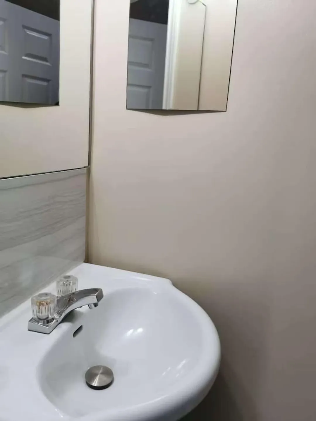 토론토 트래블러스 홈-Double Private, 1 Double Bed, Private  Bathroom-14