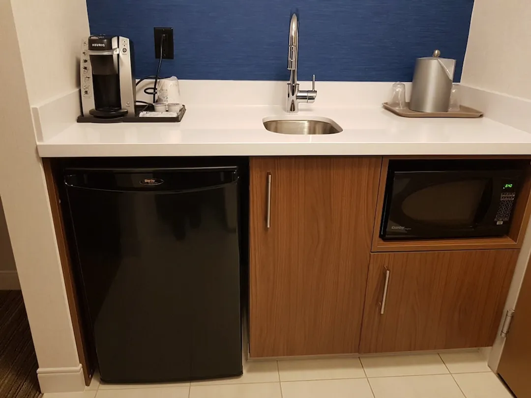 Holiday Inn Express & Suites Surrey by IHG-Suite, 1 Bedroom-1