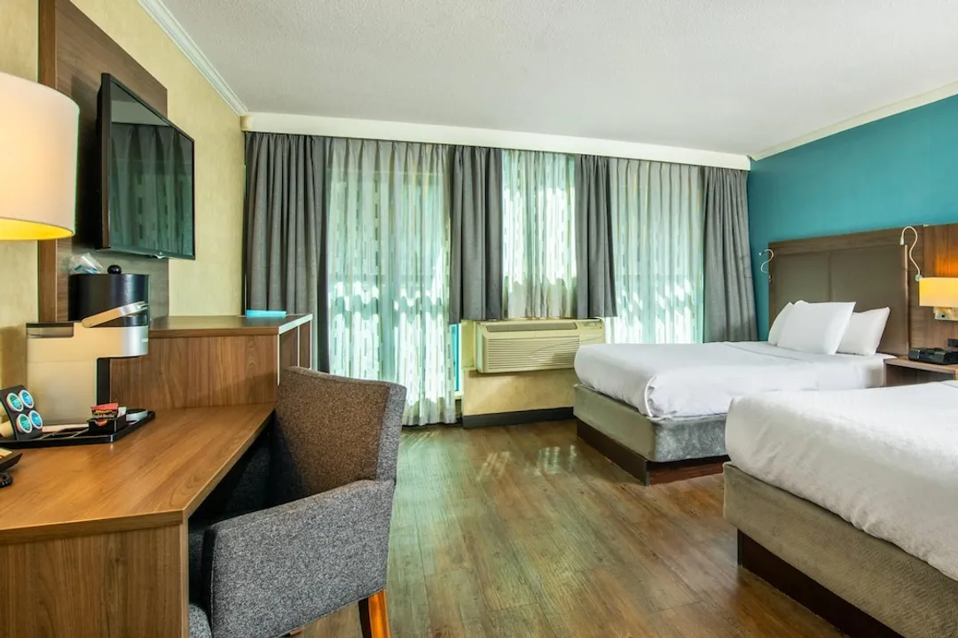 溫哥華市中心格蘭德公園酒店及套房, Ascend Hotel Collection-標準客房, 2 張加大雙人床, 非吸煙房-2