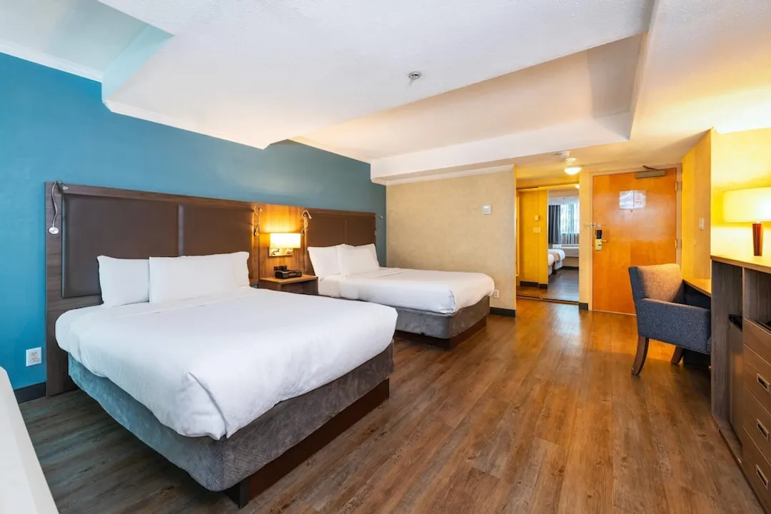 溫哥華市中心 Grand Park 套房飯店, Ascend Hotel Collection-客房, 2 張標準雙人床, 非吸煙房-1
