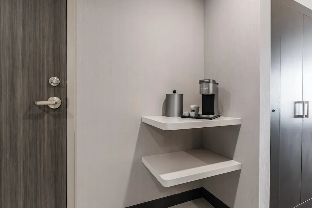 홀리데이 인 익스프레스 앤드 스위트 토론토 에어포트 사우스 바이 IHG-스탠다드룸, 퀸사이즈침대 2개, 장애인 지원 욕조 (Mobility, Accessible Tub)-4