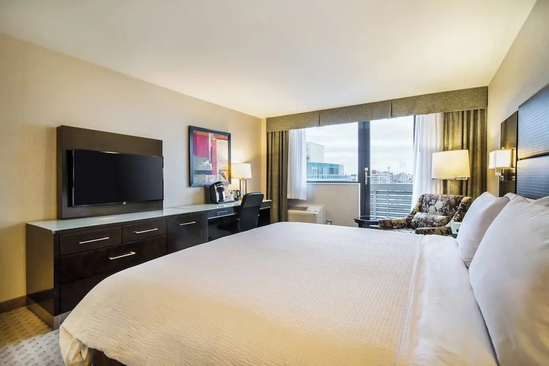 홀리데이 인 밴쿠버 센터 바이 IHG-스탠다드룸, 킹사이즈침대 1개, 발코니 (High Floor)-3