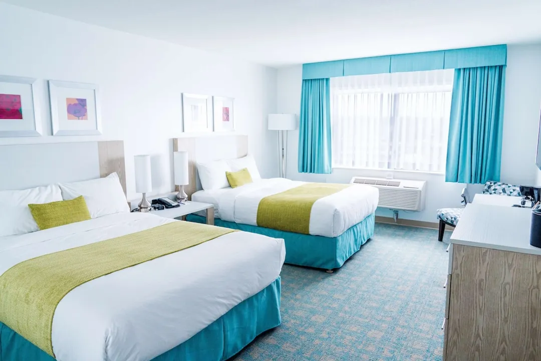 コースト ホテル & コンベンション センター ラングレー シティ-スタンダード ルーム クイーンベッド 2 台 (Coast Two Queens)-1