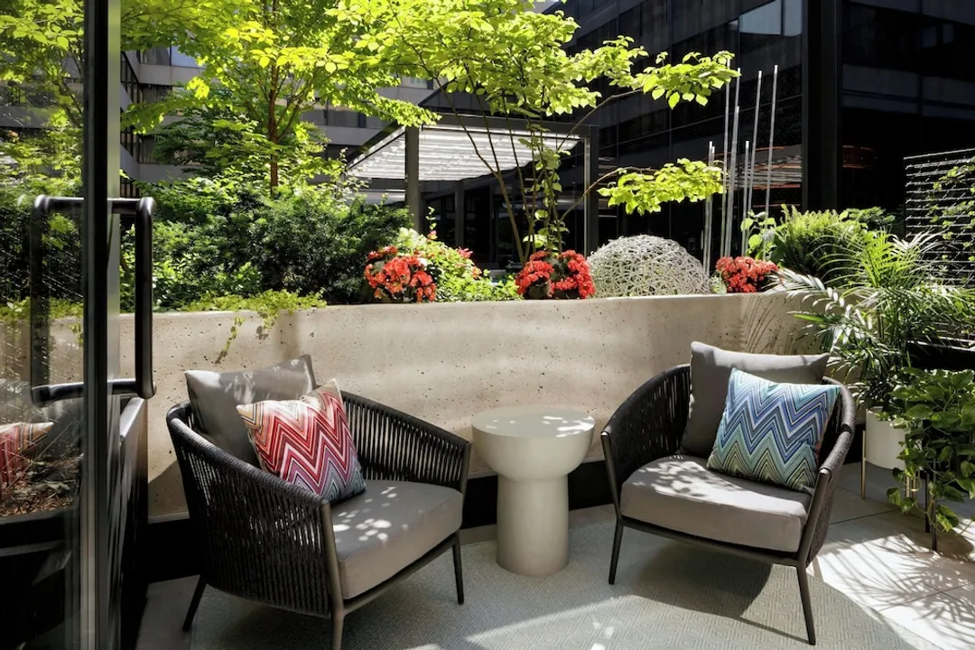 W Toronto-Premier Room, 2 Queen Beds, Terrace, Courtyard View (Terrace)-7