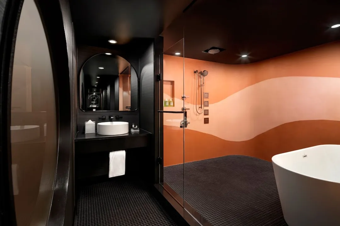 W Toronto-Suite, 1 King Bed-5
