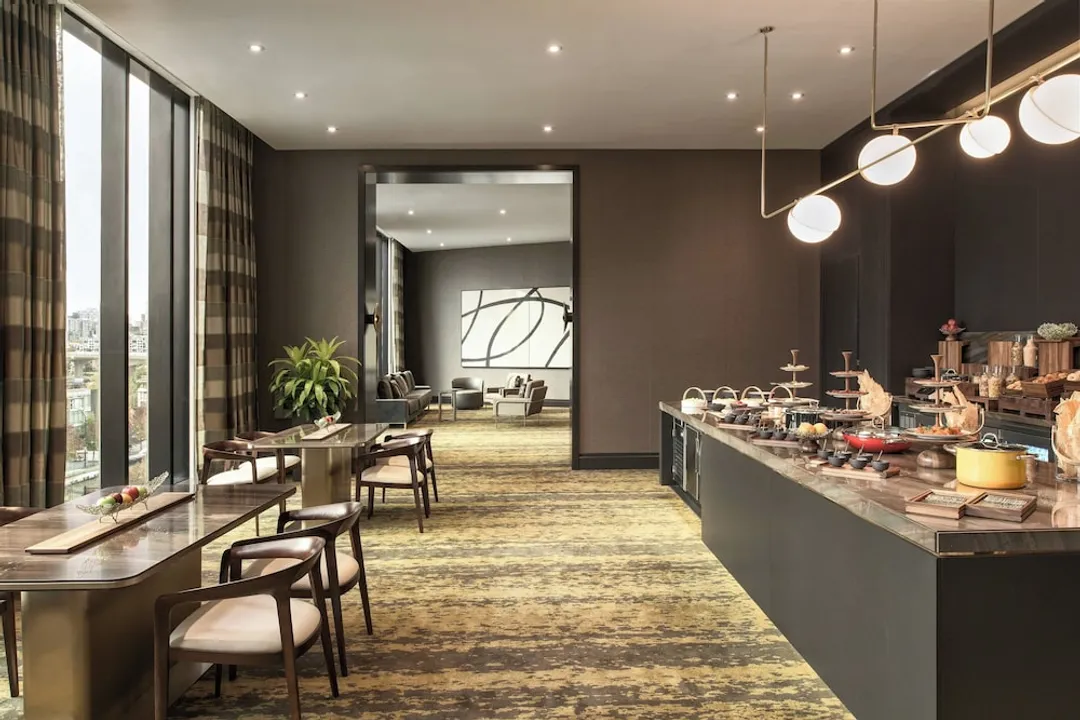 JW Marriott Parq Vancouver-Executive Room, 2 Queen Beds (Lounge Access)-8