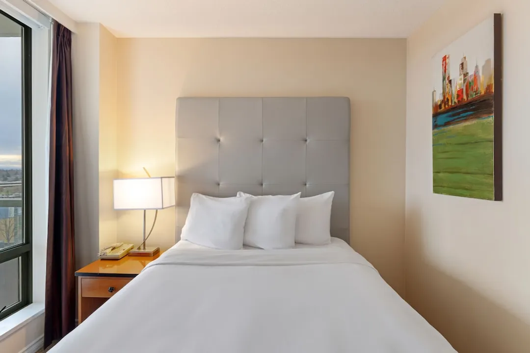 Executive Hotel Vancouver Airport-2 Bedrooms Suites-6