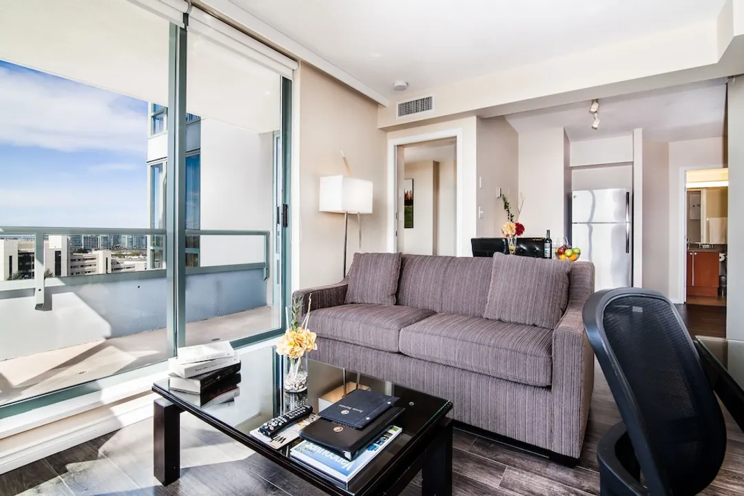 Executive Hotel Vancouver Airport-2 Bedrooms Suites-13