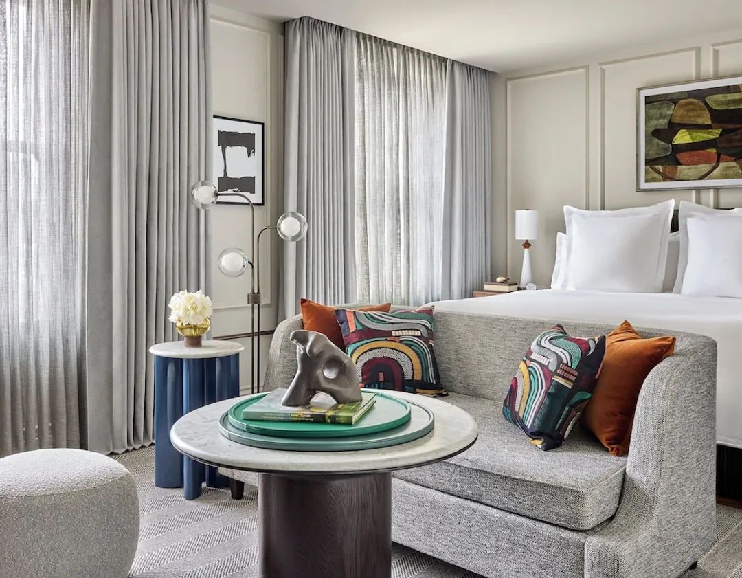 溫哥華瑰麗酒店-Grand Premier Gallery View Suite-4