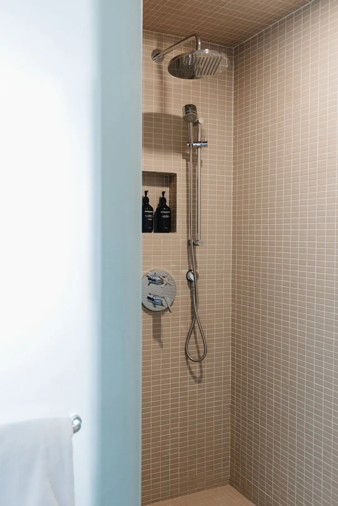 The Annex-Signature Double Room, 2 Queen Beds-7