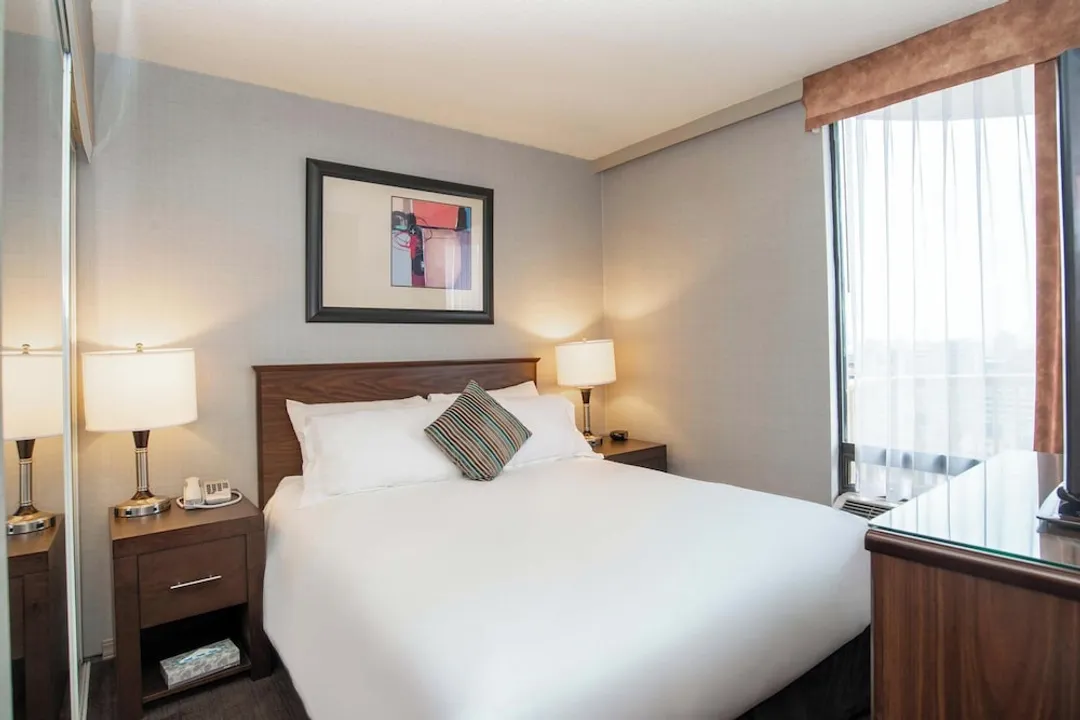 Sandman Suites Vancouver on Davie-Suite, 1 Queen Bed with Sofa bed, Kitchen, City View (W/D, Balcony)-1