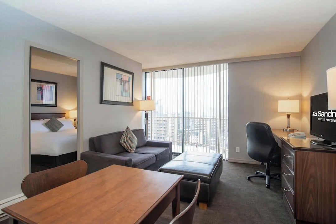 Sandman Suites Vancouver on Davie-Suite, 1 Queen Bed with Sofa bed, Kitchen, City View (W/D, Balcony)-3