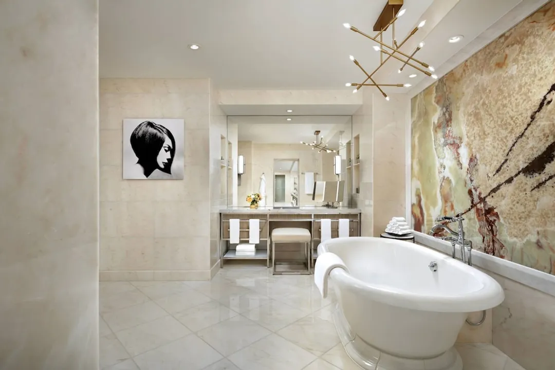 The Ritz-Carlton, Toronto-Presidential Suite, Club Lounge Access (Lounge Access for 2 Guests)-5