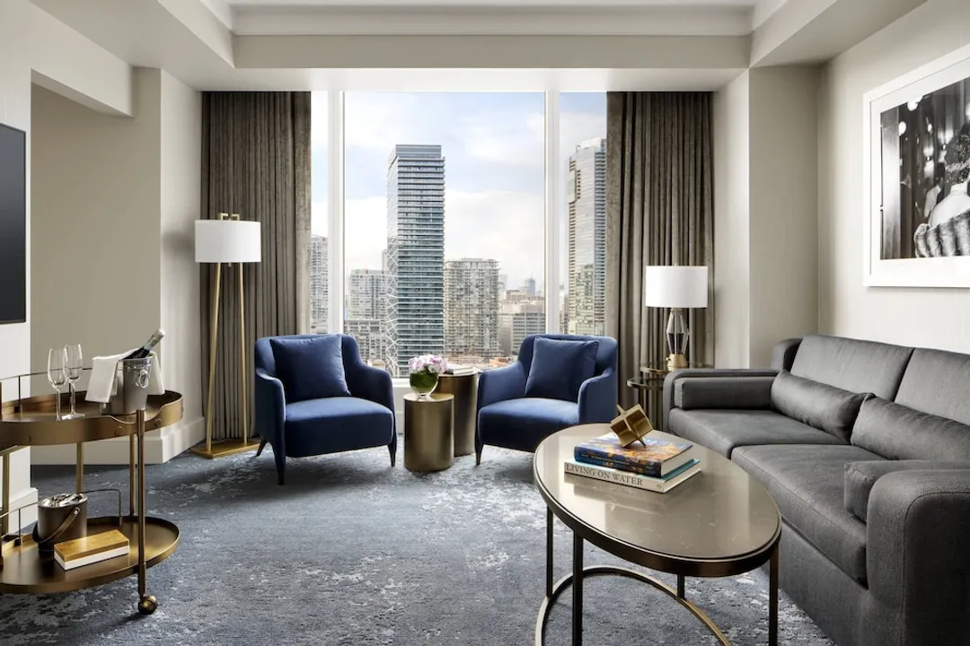 The Ritz-Carlton, Toronto-Suite, 1 King Bed with Sofa bed, Corner-1