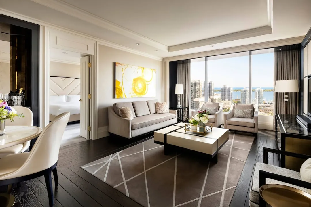The Ritz-Carlton, Toronto-Executive Suite, 1 Bedroom-1