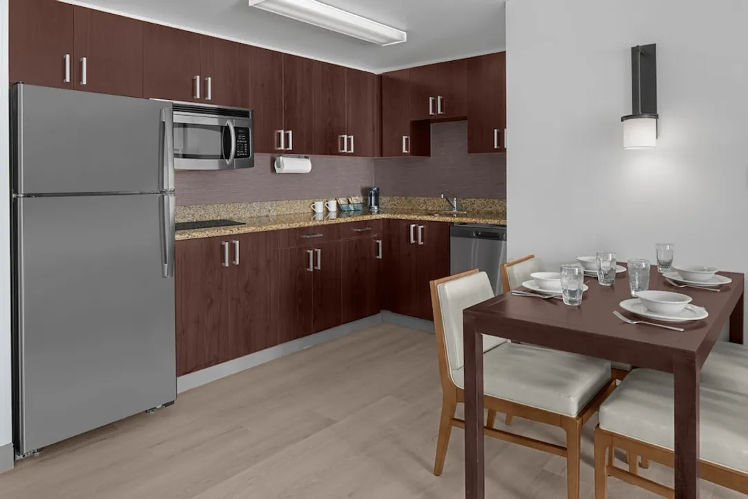 레지던스 인 바이 메리어트 산타 클라리타 발렌시아-스위트, 침실 2개, 벽난로 (Mobility/Hearing Accessible, Tub)-5