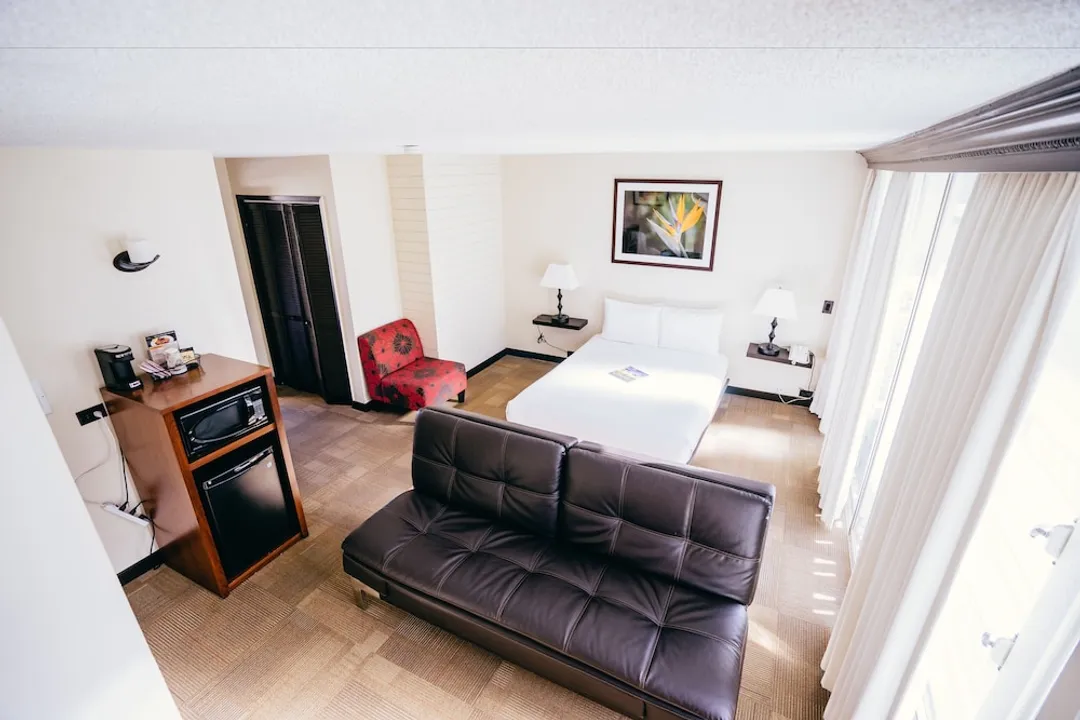 ステイ ホテル ワイキキ-Deluxe Queen Room with Sofa bed-2