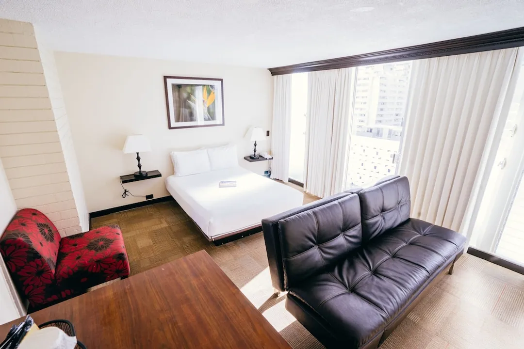 ステイ ホテル ワイキキ-Deluxe Queen Room with Sofa bed-1