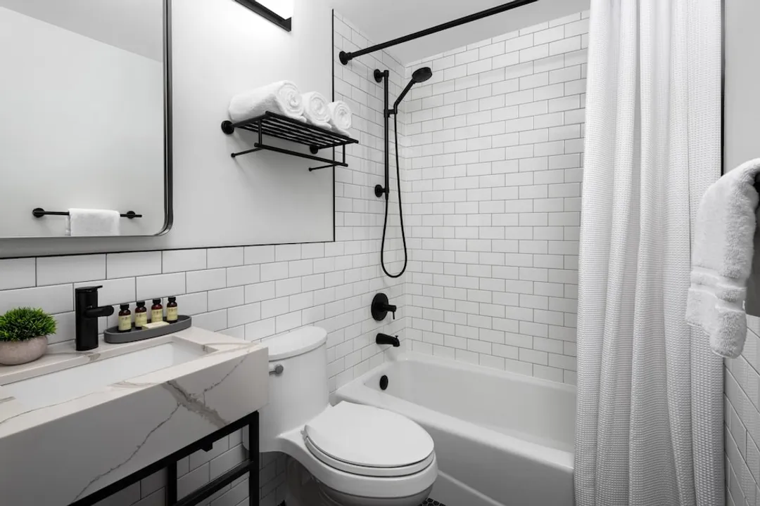 馨樂庭連心紐約第五大道酒店-Premier Room with Two Double Beds-9