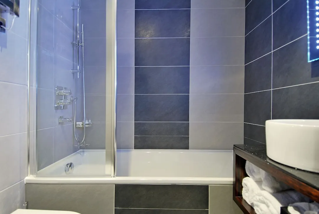 Park Grand Mayfair-Club Double Room-5