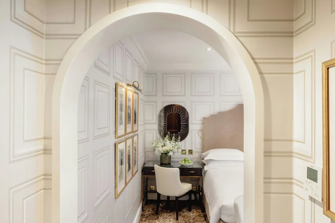 The Egerton House Hotel-Classic Double Room-10
