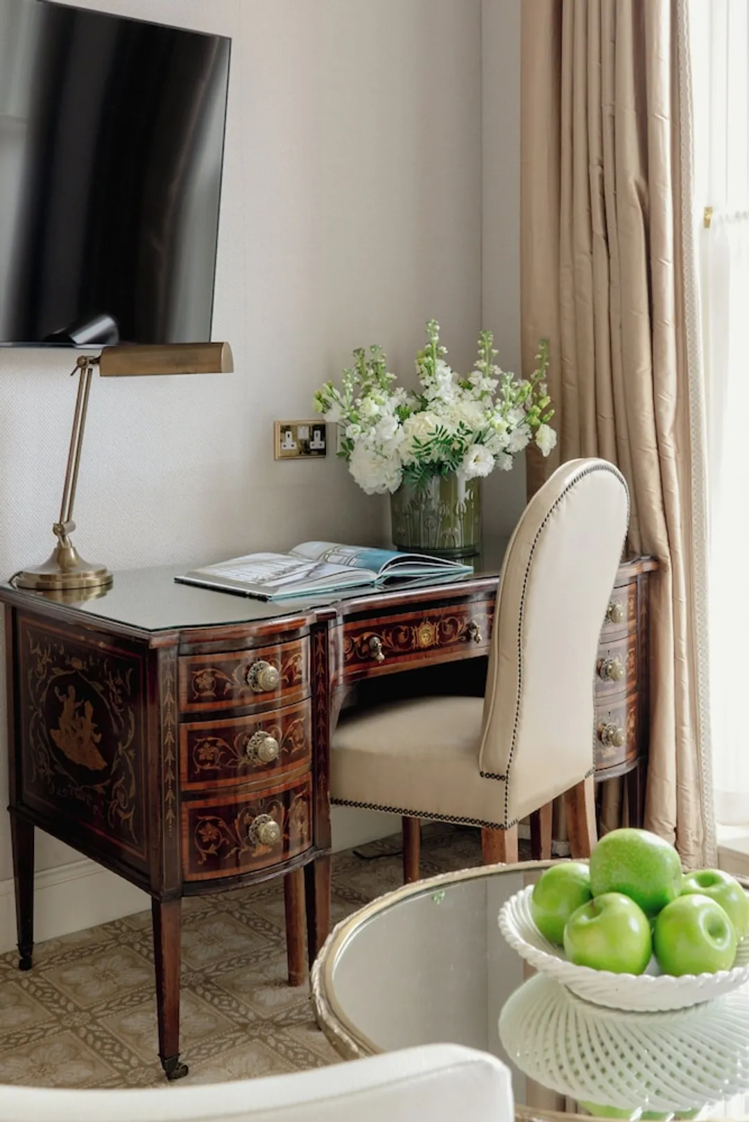 The Egerton House Hotel-Classic Double Room-7