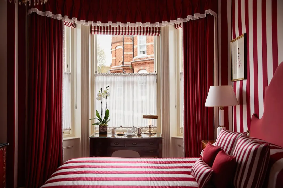 The Egerton House Hotel-Deluxe Room (King/Twin)-5