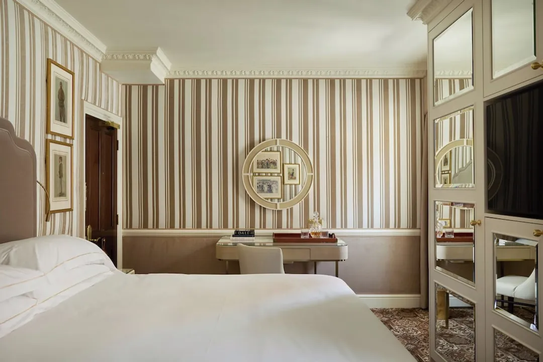 The Egerton House Hotel-Deluxe Room (King/Twin)-8