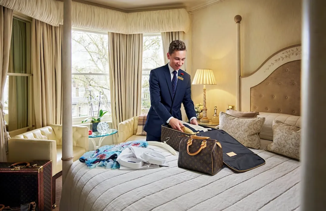 The Egerton House Hotel-Deluxe Room (King/Twin)-1