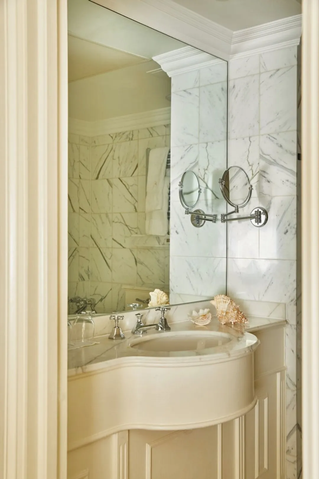 The Egerton House Hotel-Deluxe Room (King/Twin)-11