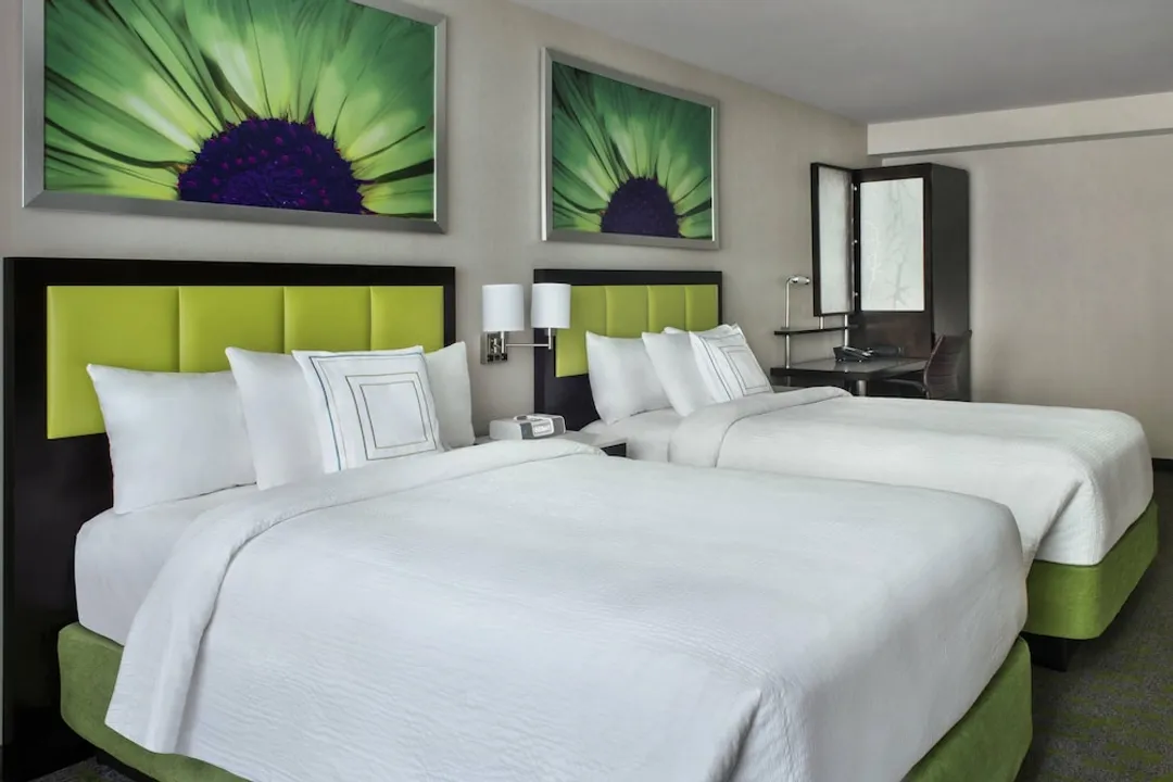 SpringHill Suites by Marriott New York Midtown Manhattan-Studio, 2 Queen Beds, Non Smoking (Mobility Accessible, Roll-In Shower)-2