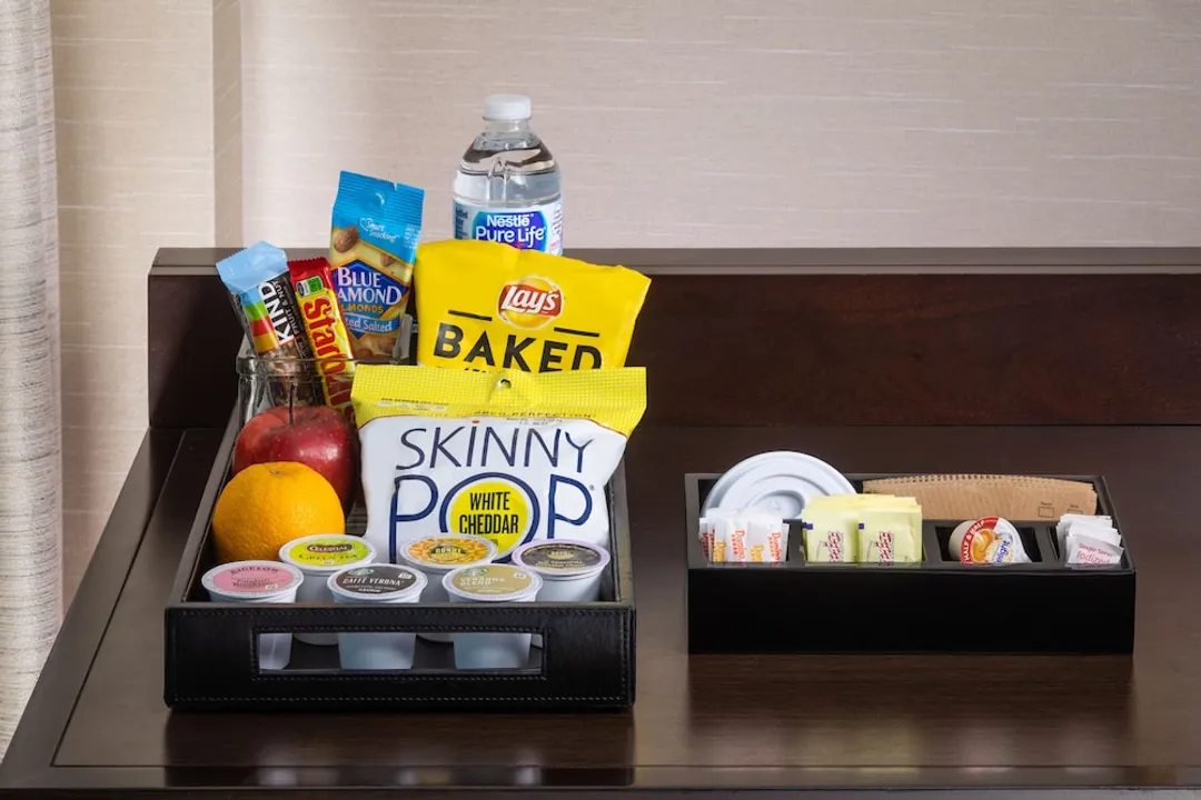 ヒルトン ガーデン イン ニューヨーク / セントラル パーク サウスミッドタウン ウエスト-ルーム ダブルベッド 2 台 (Drinks & Snacks)-3