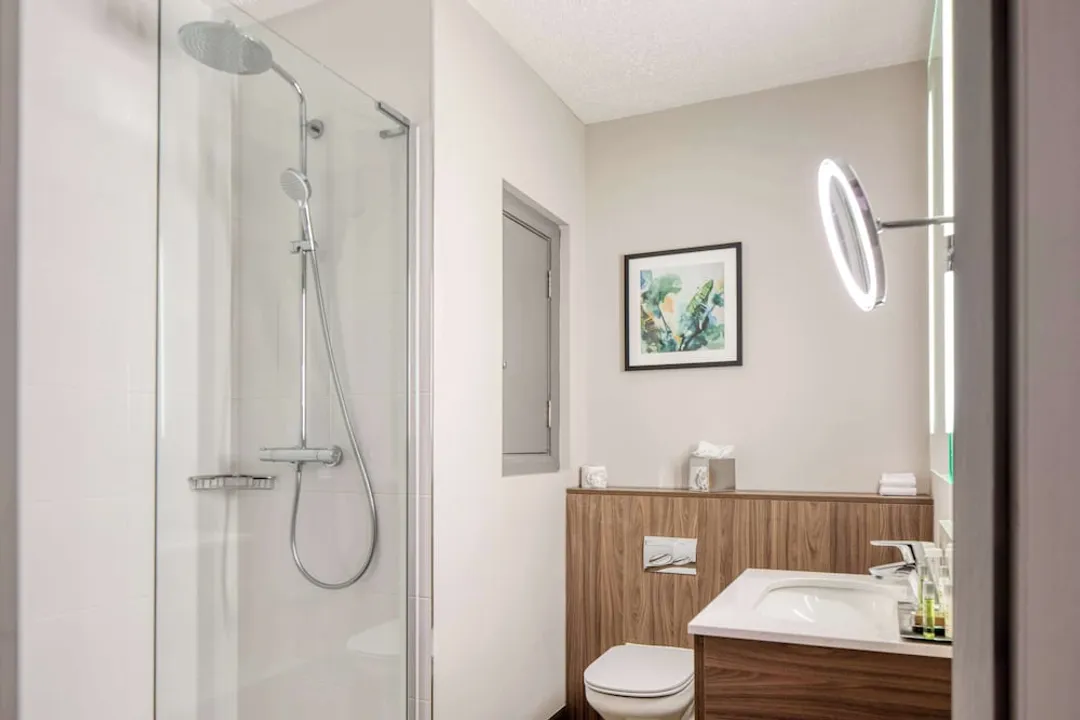 DoubleTree by Hilton London - Chelsea-Premium Room, 1 King Bed-6