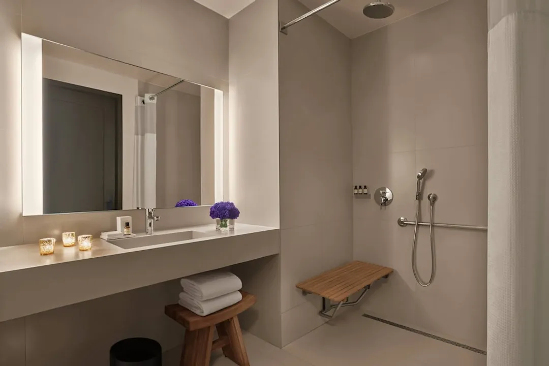 The New York EDITION-Loft (Mobility Accessible, Roll-in Shower)-3