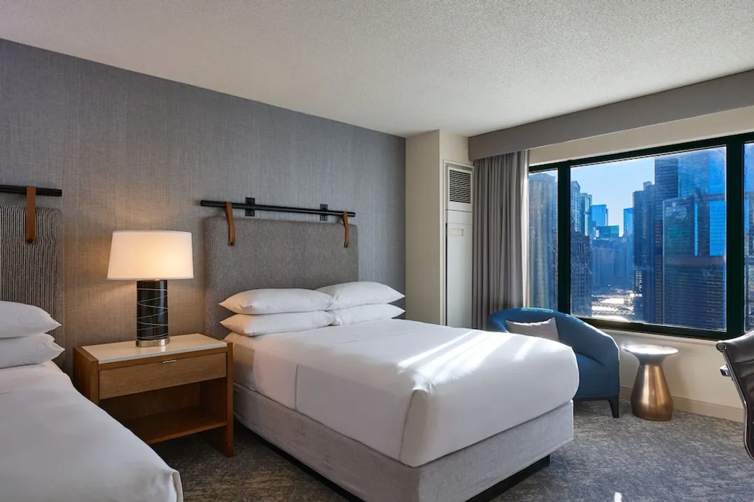 Sheraton Grand Chicago Riverwalk-Room, 2 Double Beds-7