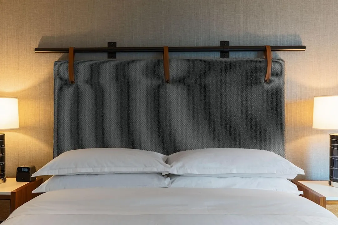 Sheraton Grand Chicago Riverwalk-Family Room, 2 Double Beds-3