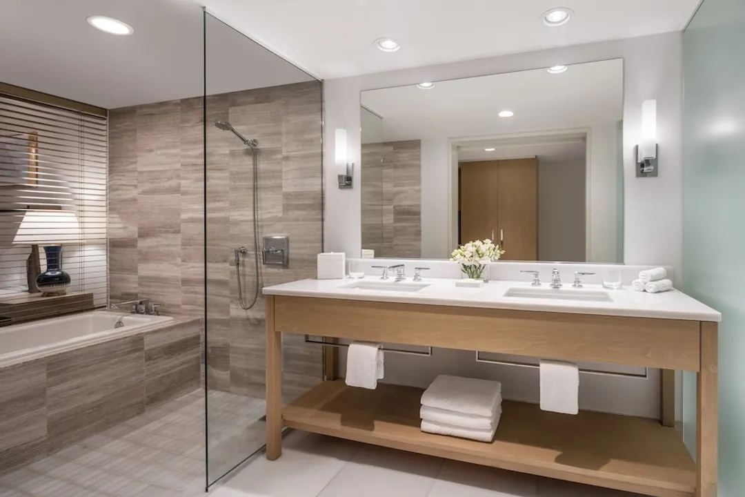 The Ritz-Carlton Residences, Waikiki Beach-Room, 1 King Bed with Sofa bed, Ocean View-4