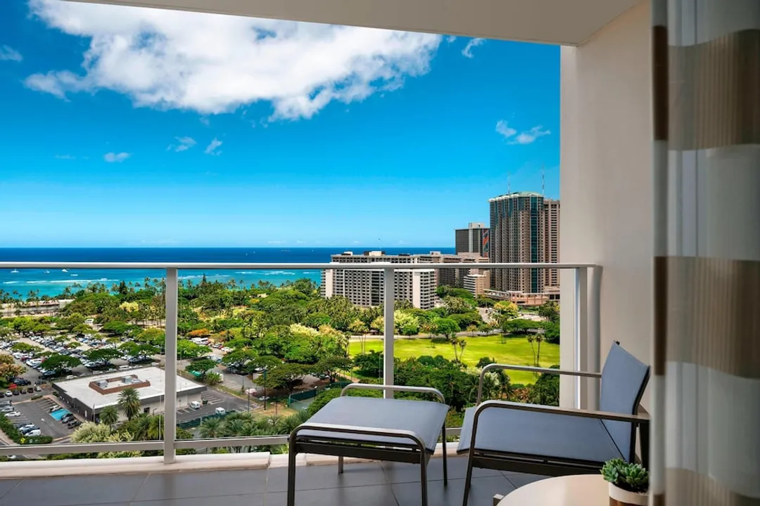 The Ritz-Carlton Residences, Waikiki Beach-Deluxe Room, 1 King Bed with Sofa bed, Ocean View-6