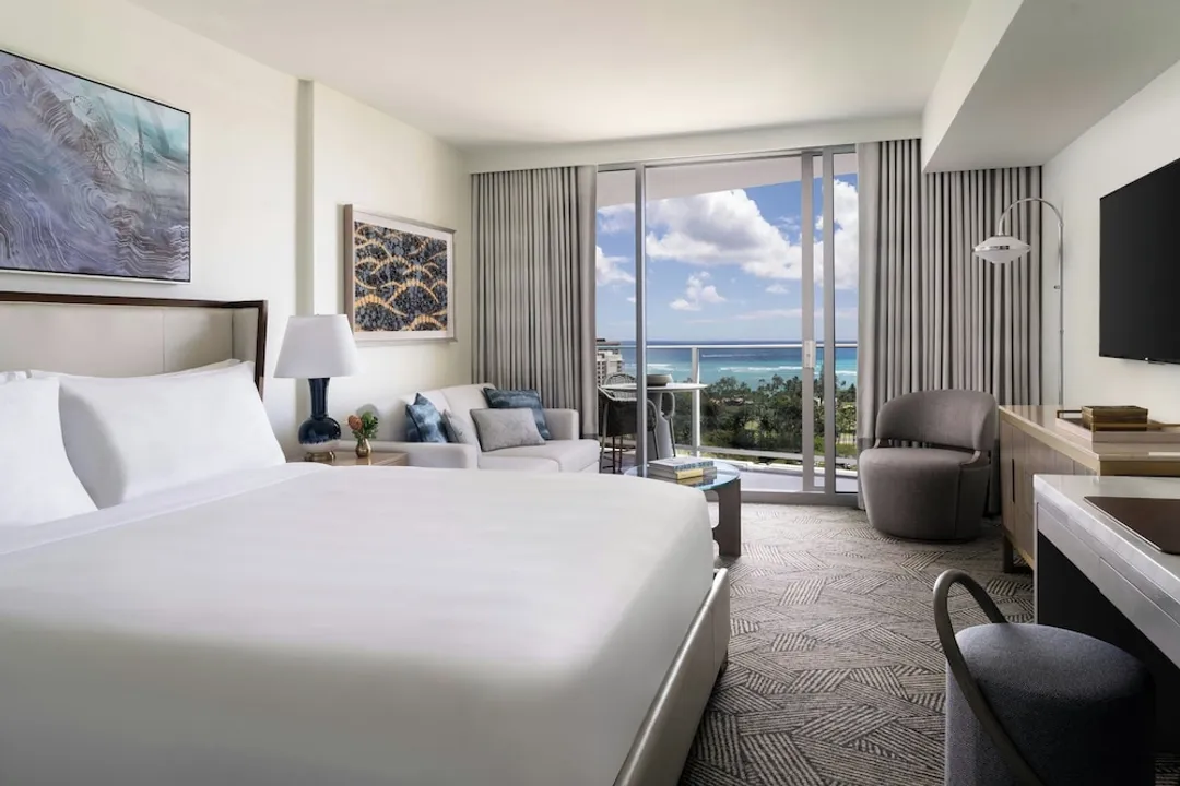 The Ritz-Carlton Residences, Waikiki Beach-Deluxe Room, 1 King Bed with Sofa bed, Ocean View-1